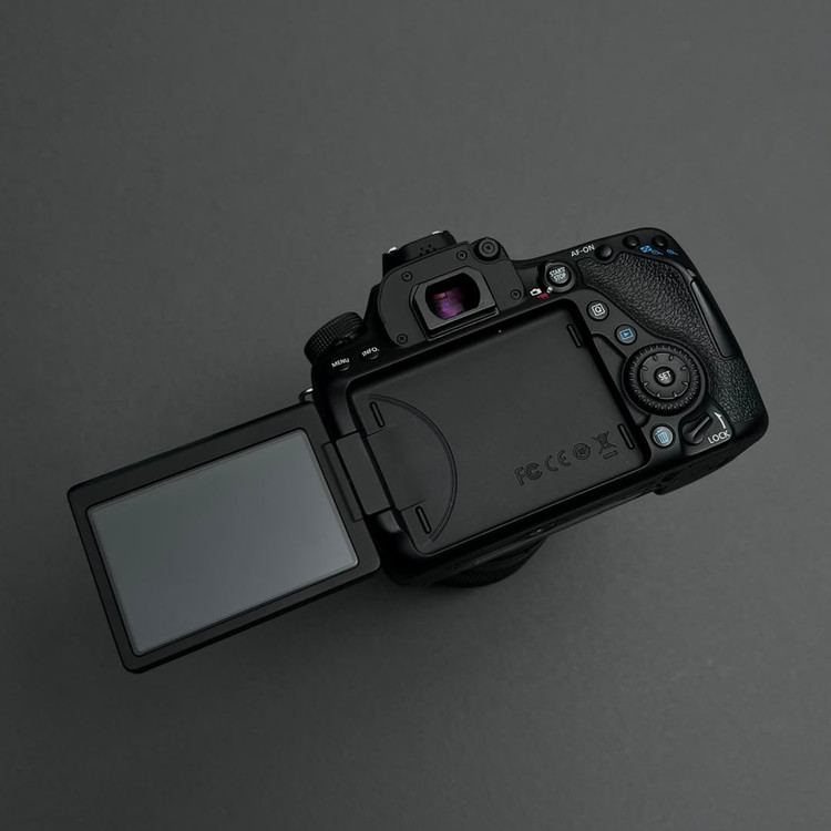 دوربین کارکرده Canon 80D Kit 18-135mm Used