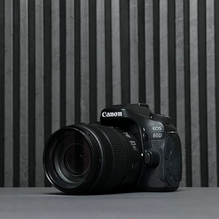 دوربین کارکرده Canon 80D Kit 18-135mm Used