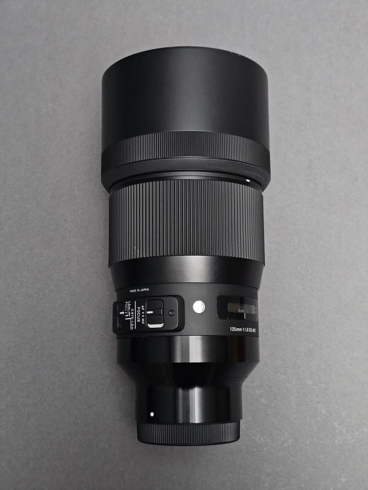 لنز کارکرده  Sigma 135mm Art F1.8 for Sony
